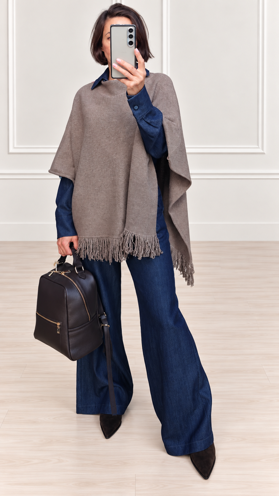 Taupe színű kötött poncho
